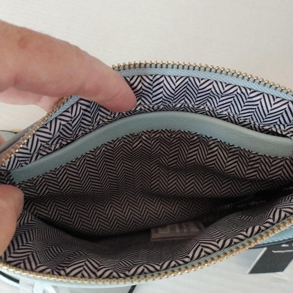 Isabelle Vegan Light Blue Crossbody Bag - Picture 6 of 9